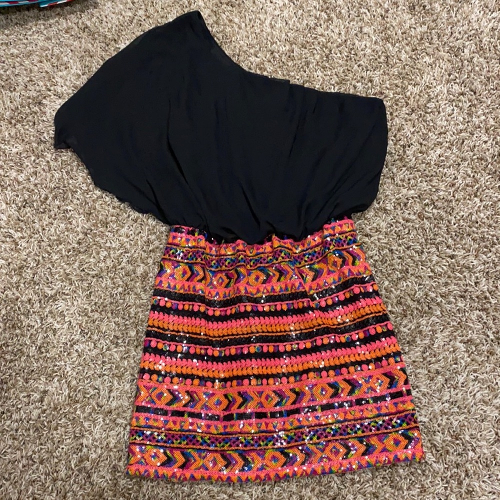 Festive one-shoulder sequin dress